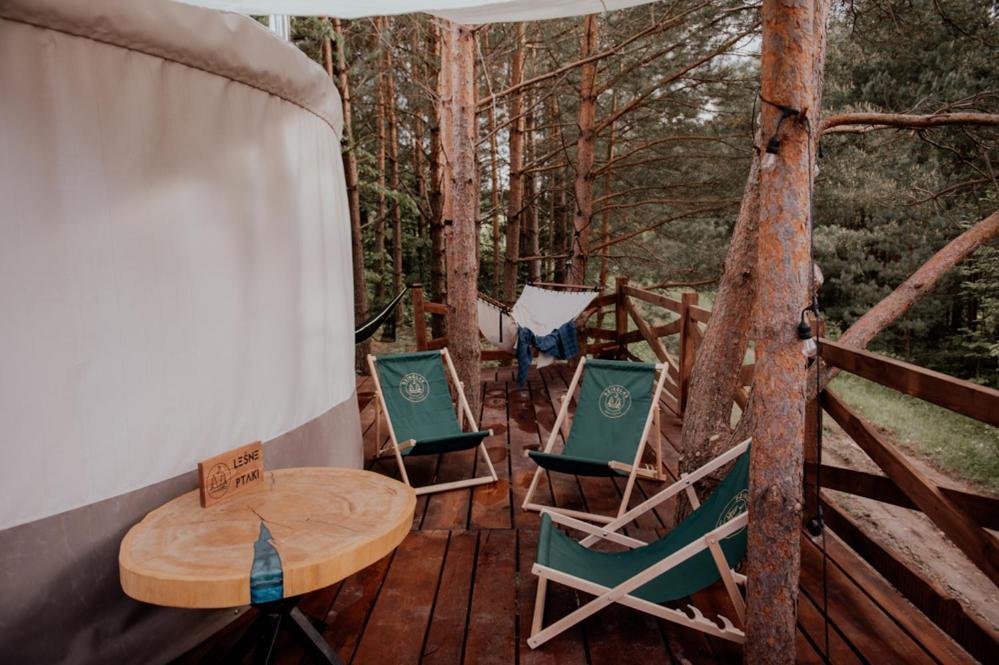Jurty Z Widokiem, Prywatna Balia- Dzikolas Glamping Krasnobrod Exterior photo