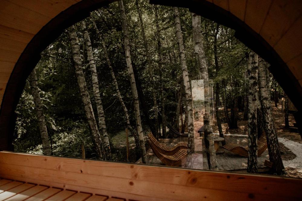 Jurty Z Widokiem, Prywatna Balia- Dzikolas Glamping Krasnobrod Exterior photo