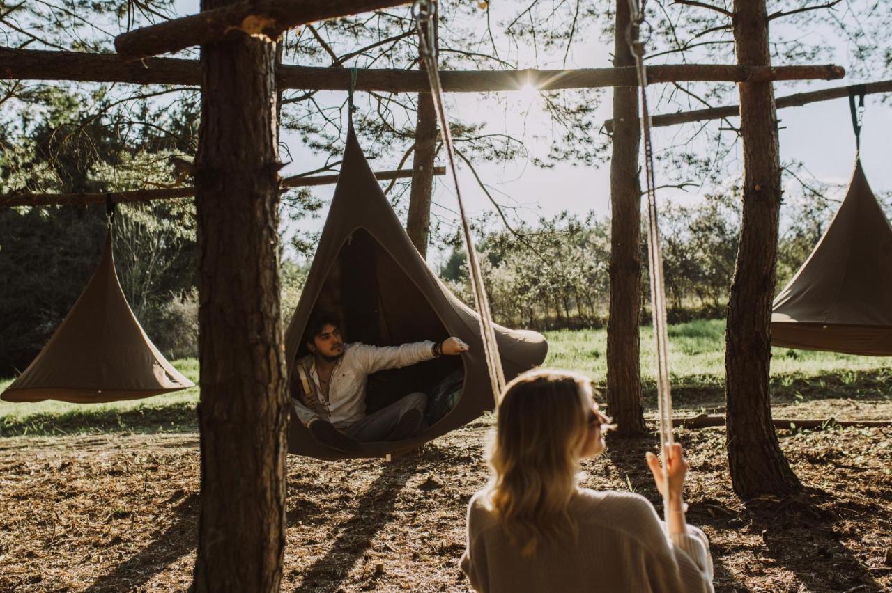 Jurty Z Widokiem, Prywatna Balia- Dzikolas Glamping Krasnobrod Exterior photo